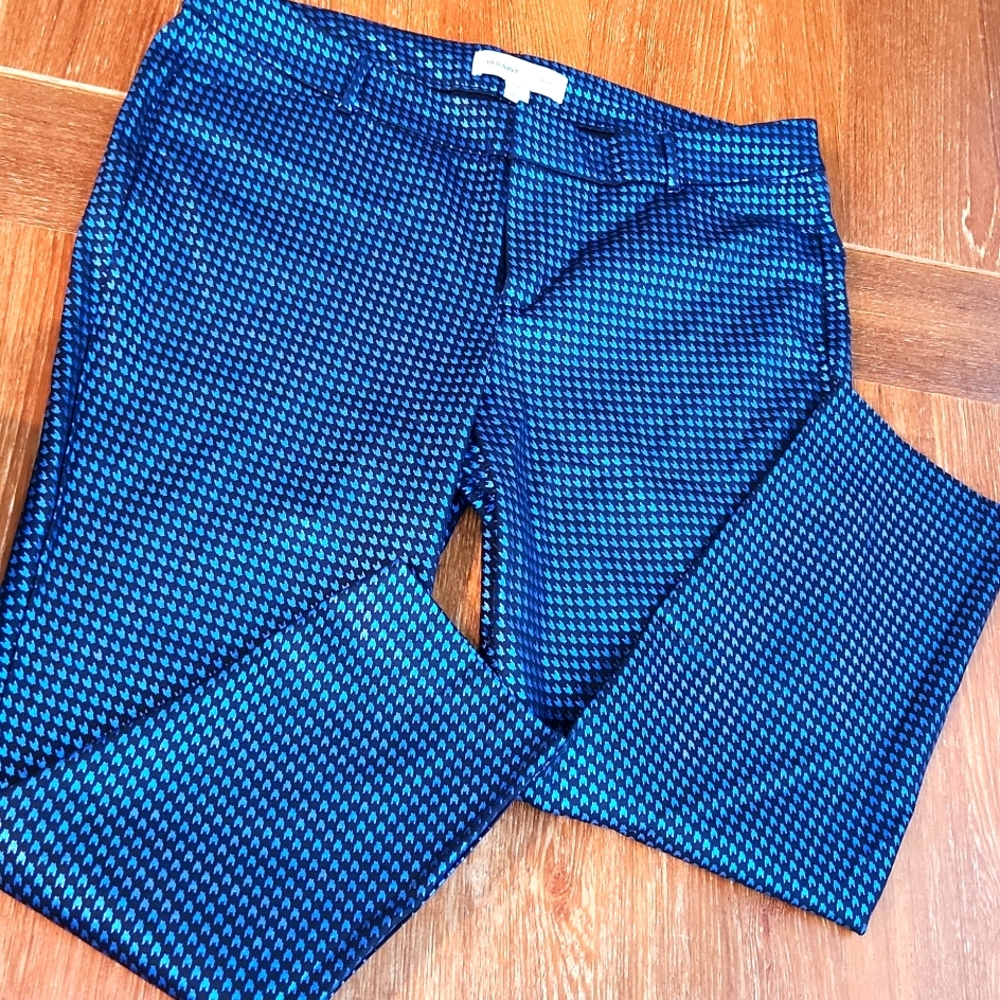 Houndstooth pants.